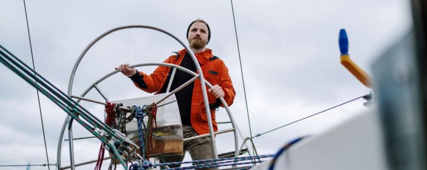 Nutrition at the Vendée Globe. We decode for you the art of eating at high sea.