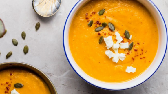 Soup with squash and turmeric