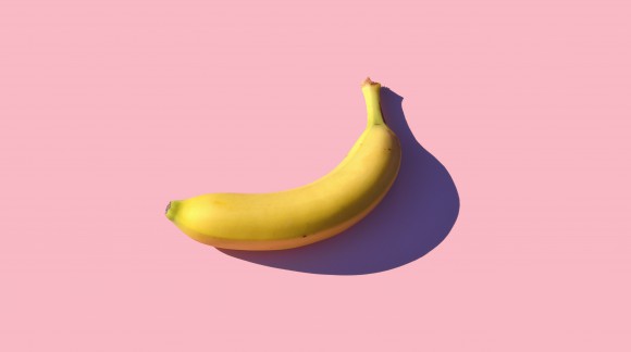 Behalte die Banane, iss sie!
