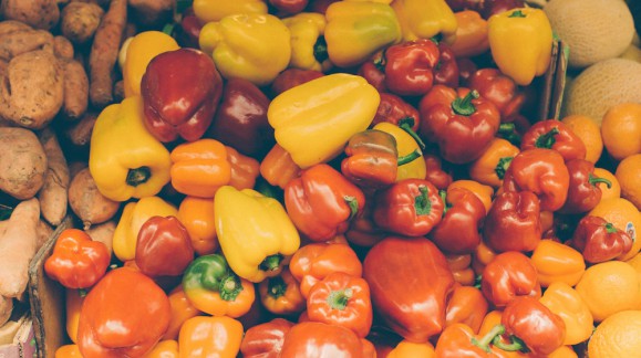 What are the seasonal fruits & vegetables?