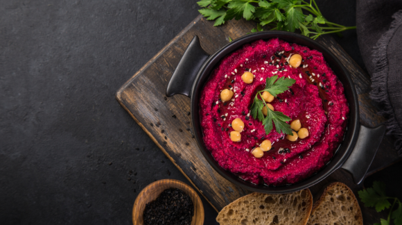 Hummus mit Roter Bete - Das Leben in Rosa!